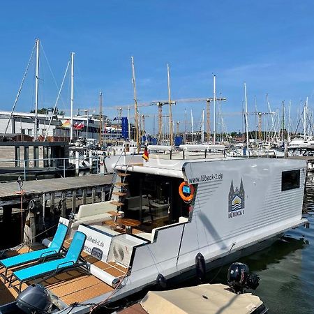 Hotel Hausboot mit Traumlage in Travemünde Lübeck Exterior foto