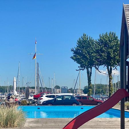 Hotel Hausboot mit Traumlage in Travemünde Lübeck Exterior foto