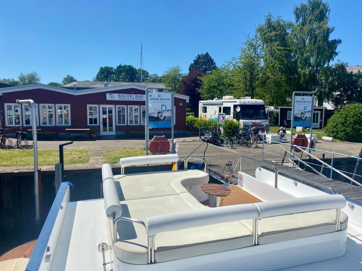 Hotel Hausboot mit Traumlage in Travemünde Lübeck Exterior foto