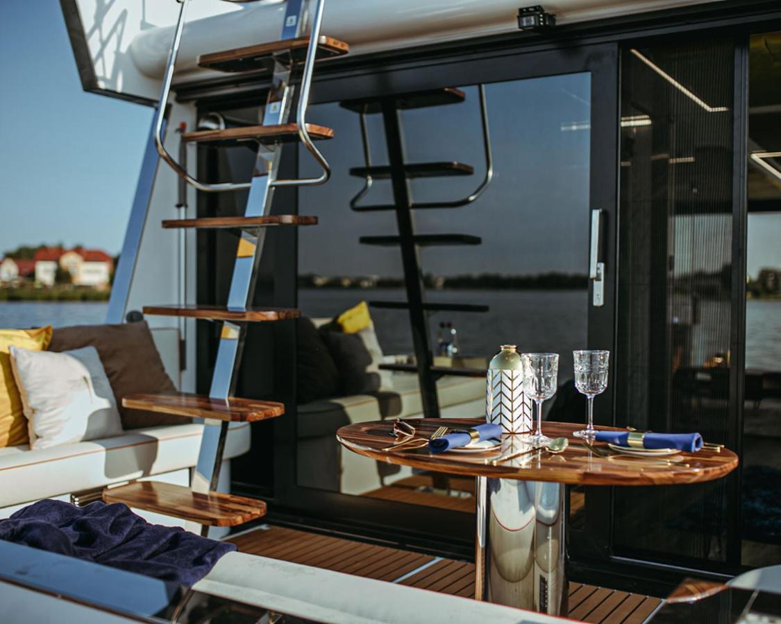 Hotel Hausboot mit Traumlage in Travemünde Lübeck Exterior foto