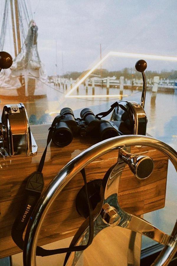 Hotel Hausboot mit Traumlage in Travemünde Lübeck Exterior foto